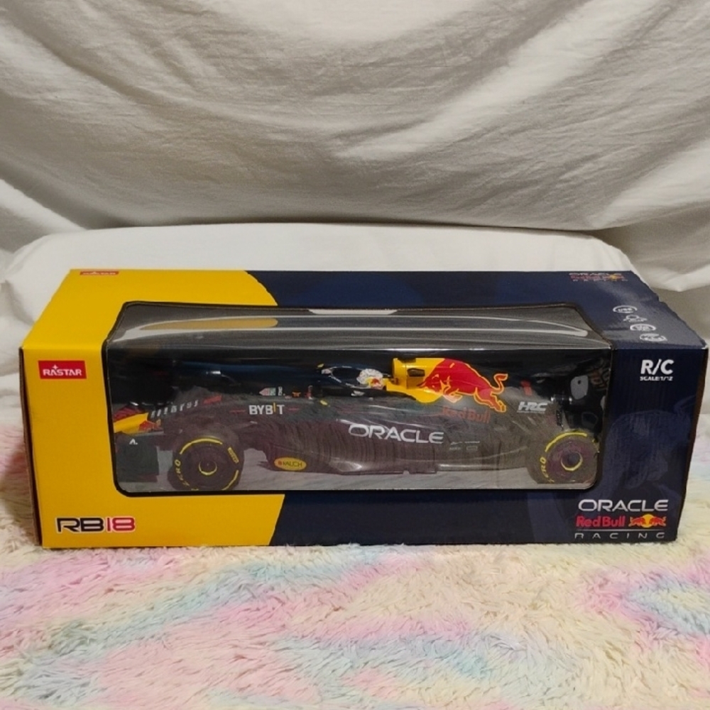 SALE! Authentic Licensed Rastar Red Bull F1 R/C Formula Car #39 CRATE